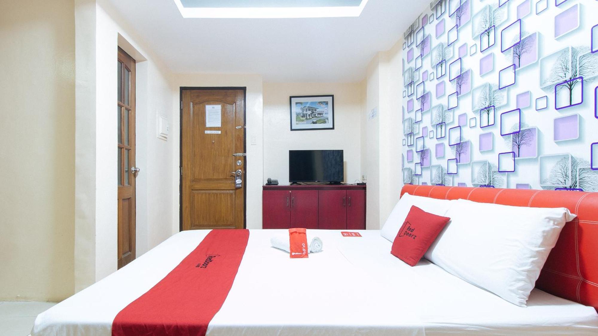 Reddoorz At Dbuilders Rooms Ph2 Taguig Esterno foto