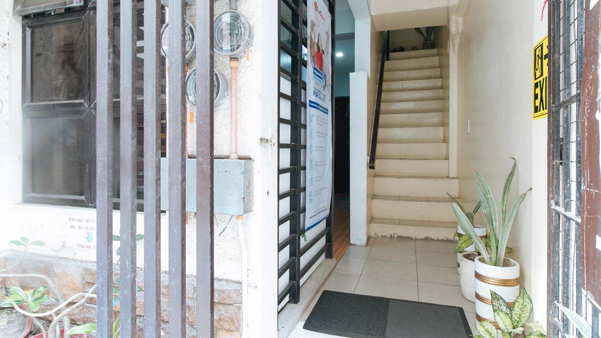 Reddoorz At Dbuilders Rooms Ph2 Taguig Esterno foto